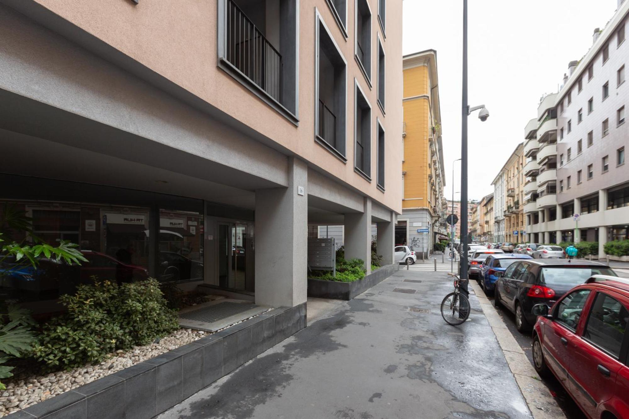 Porta Nuova Bright And Roomy Flat Milan Exterior photo
